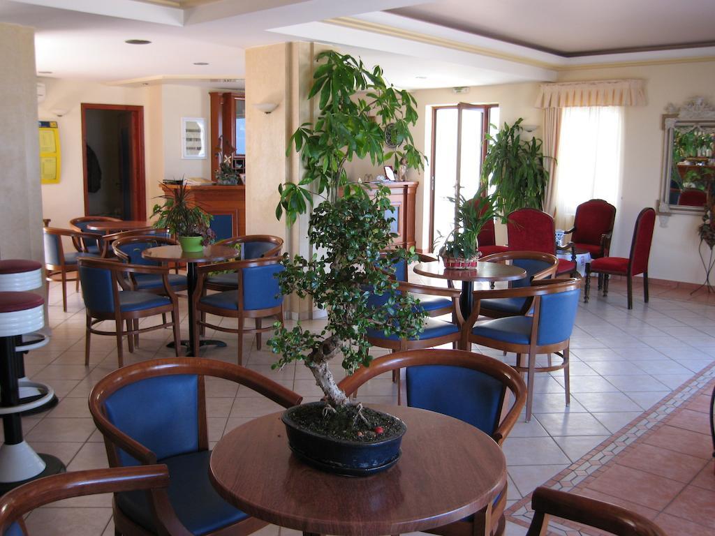 Blue Sea Hotel Apartments Rethimno Eksteriør billede